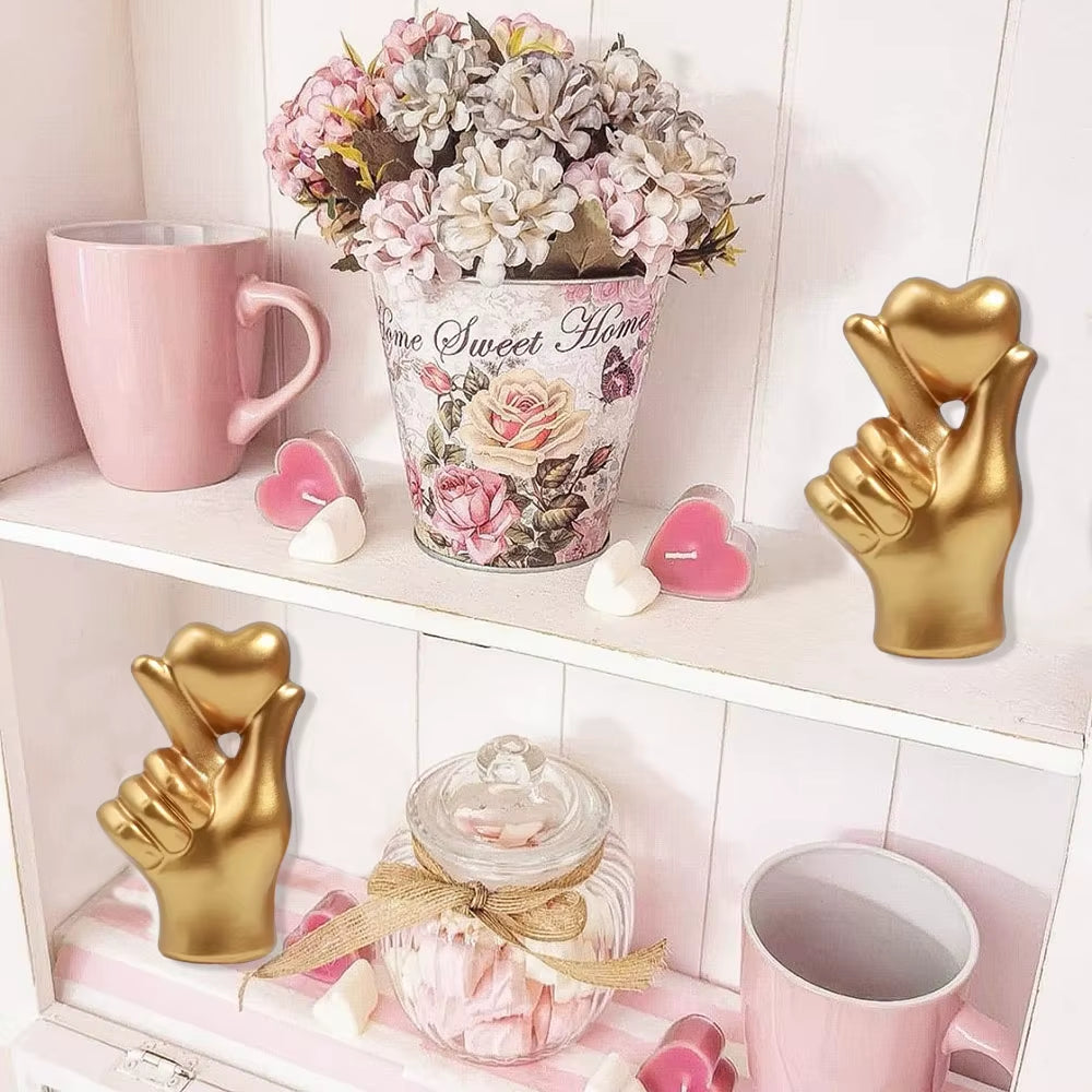 Heart Hand Gesture Statues Sculptures Luxury Resin Desktop Ornament Love Finger Modern Hand Gesture Sculpture Home Shelf Desktop