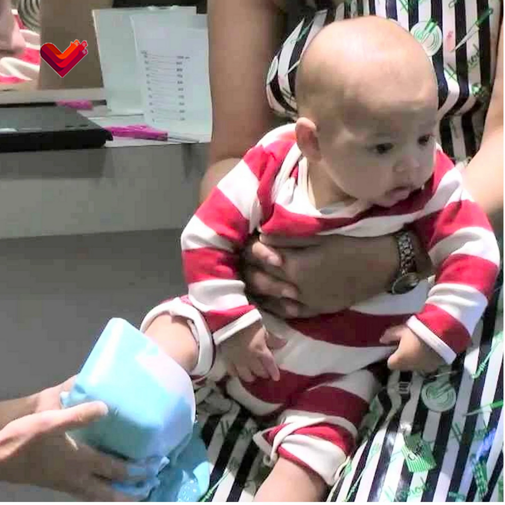 - the Baby Foot and Hand Casting Kit - Make a Durable Plaster Cast